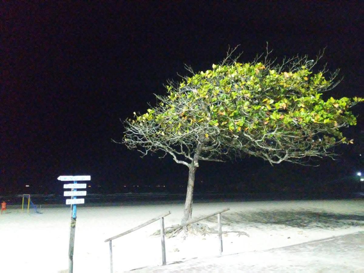 Cobertura Com Churrasqueira Propria E Wi-Fi Perto Da Praia - Excelente Para Familia E Amigos Гуаружа Екстер'єр фото