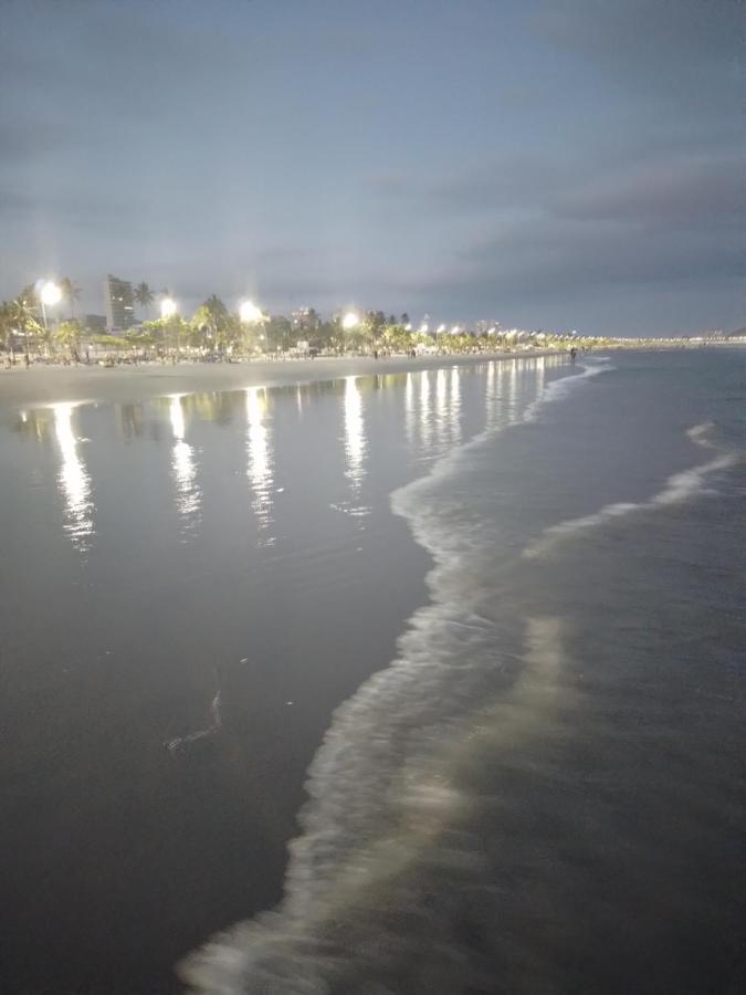 Cobertura Com Churrasqueira Propria E Wi-Fi Perto Da Praia - Excelente Para Familia E Amigos Гуаружа Екстер'єр фото